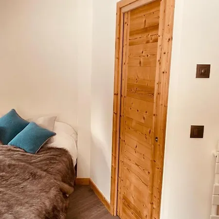 Appartement Ours Blanc *